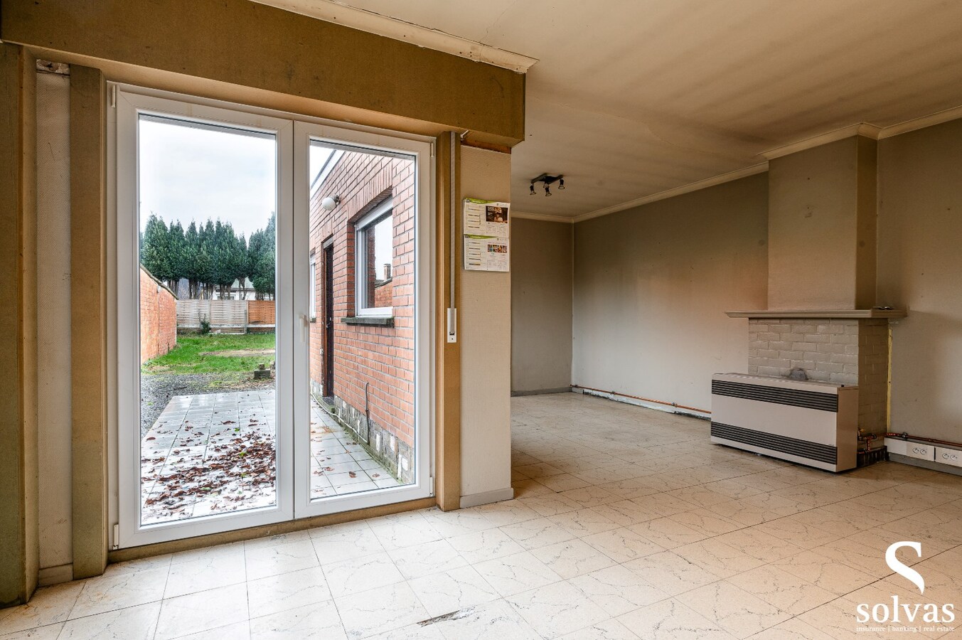 Handelswoning aan de N9 te Lovendegem! 