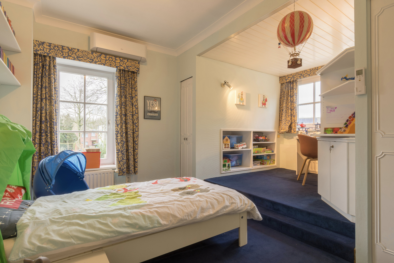 Ruime gezinswoning met verwarmd buitenzwembad 