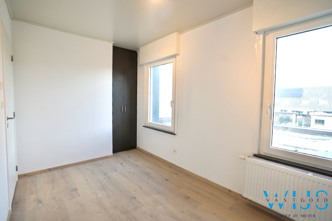 Volledig gerenoveerd woonhuis in hartje Kaprijke ! 