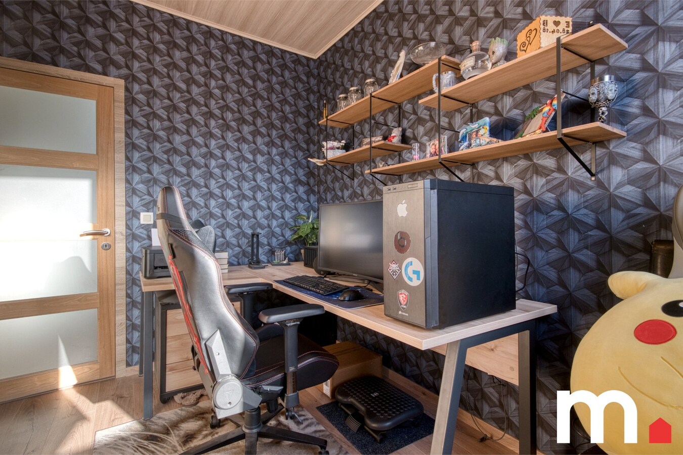 Instapklare woning te Kuurne op 405 m² met 4 Slaapkamers en inpandige dubbele garage! 