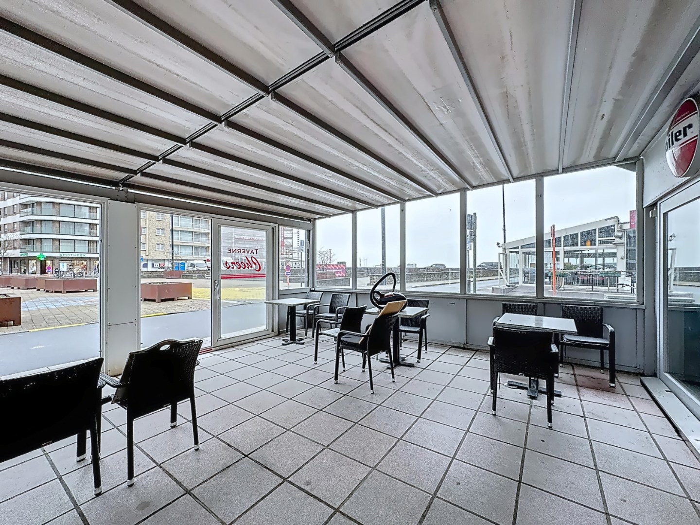 Uiterst gunstig gelegen horecazaak/handelspand 