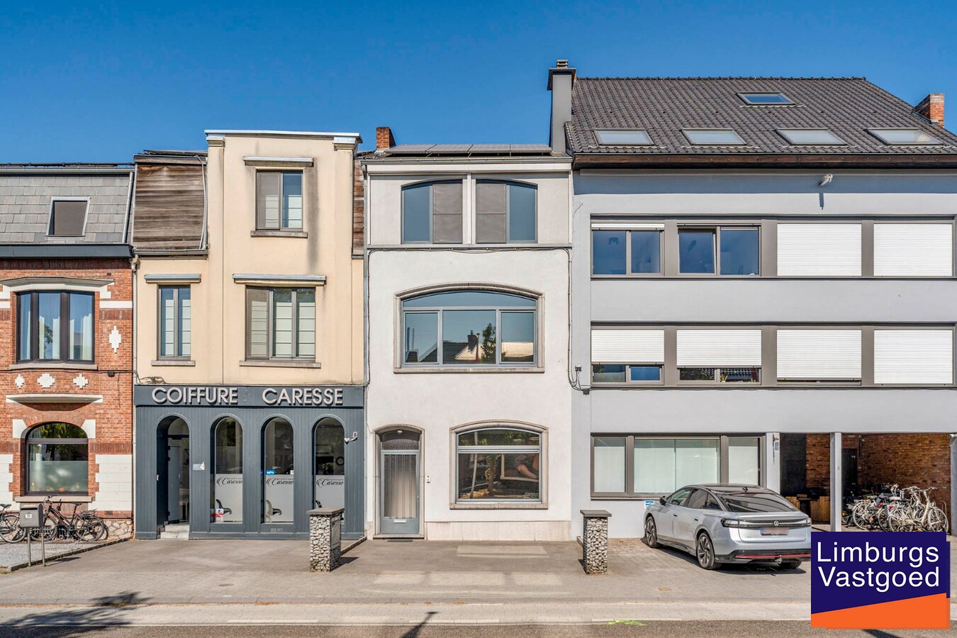 Uitzonderlijke stadswoning met praktijkruimte en tuin, tussen de kleine en grote ring 
