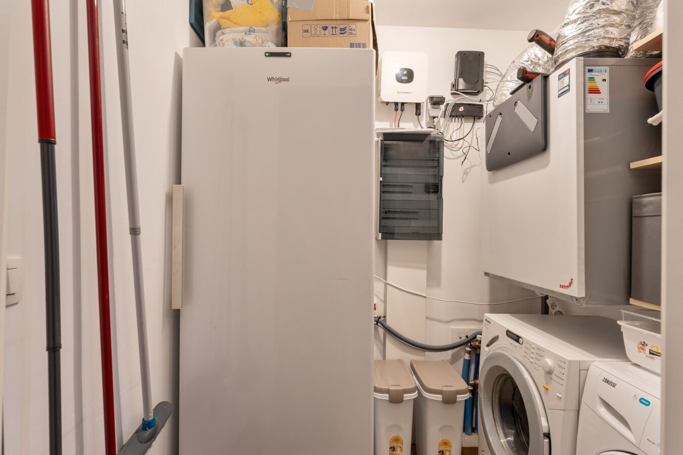 Recent, gelijkvloers appartement in een stijlvolle residentie mét ondergrondse parkeerplaats en kelderberging! 
