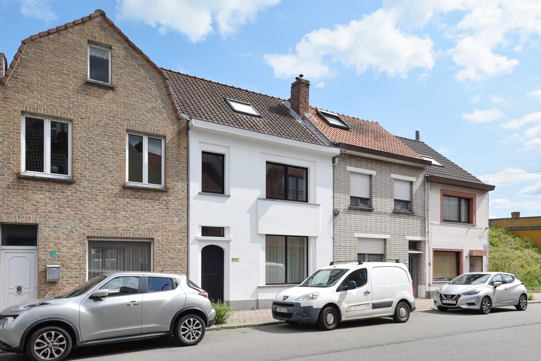 Prachtig gerenoveerde woning met 3 slaapkamers in Heist, dichtbij centrum en strand 