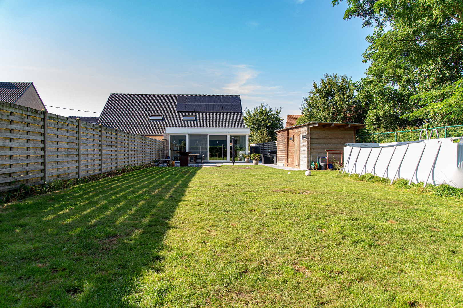 Voor de snelle beslissers, ruimte binnen én buiten ! 