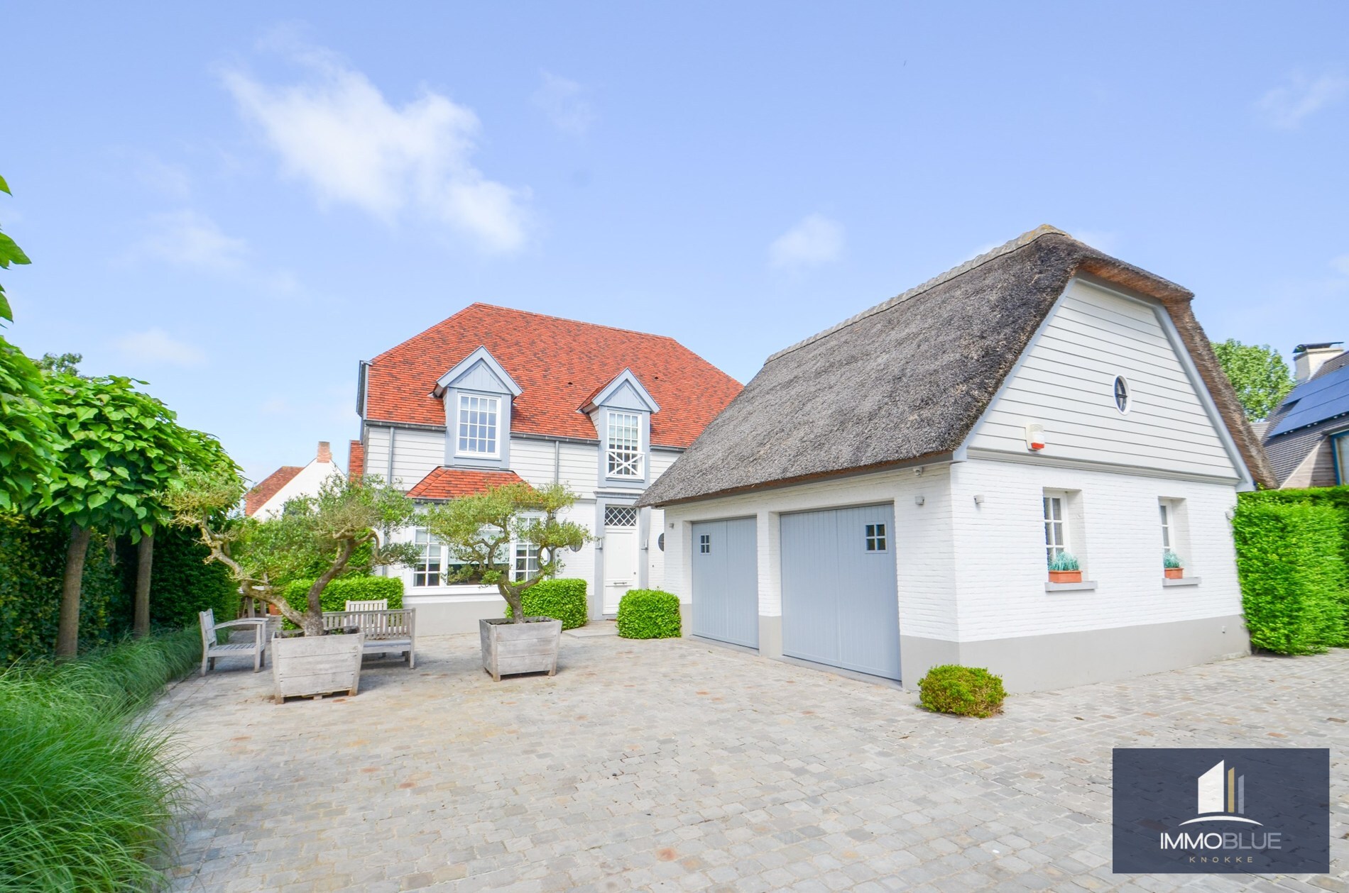 Charmante villa gelegen in een rustige residentiele wijk. 