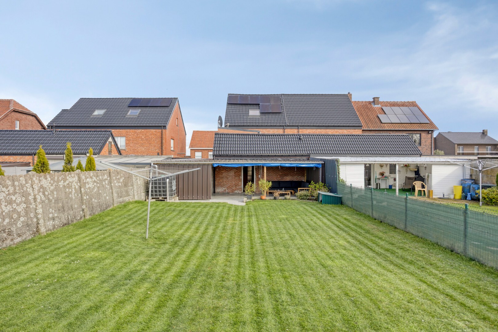 tuin en overdekt terras