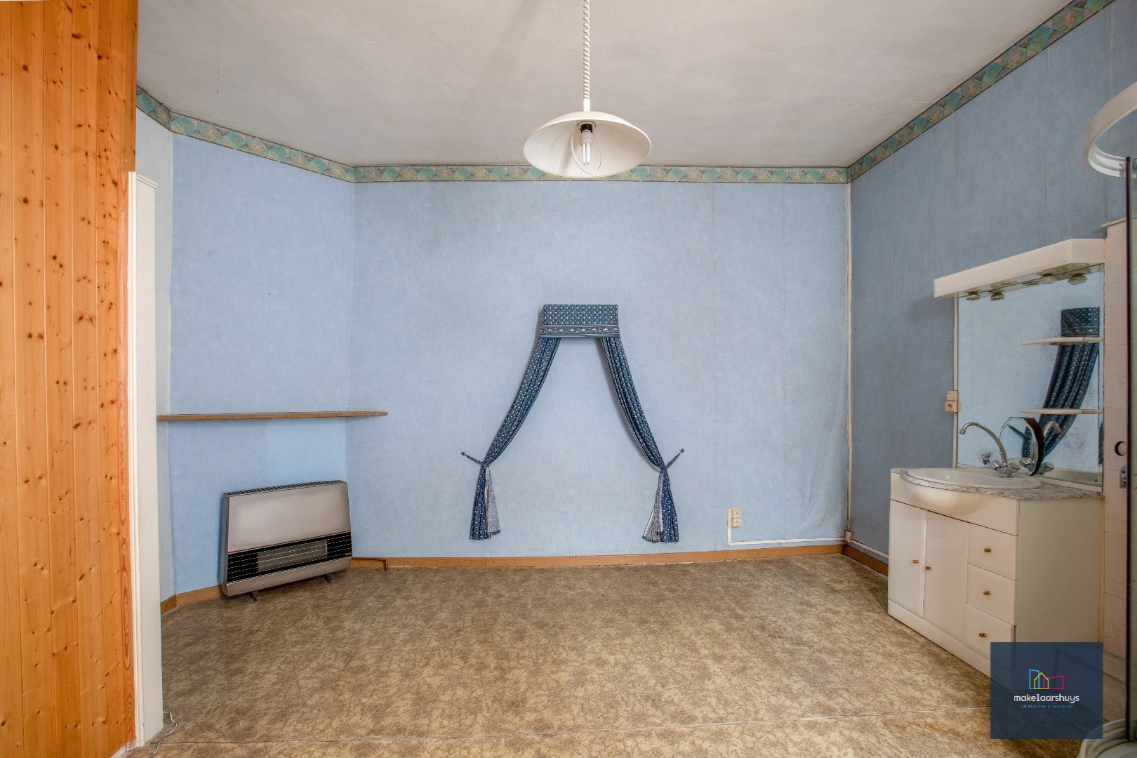 VERKOCHT !!! Te renoveren stadswoning met potentieel in hartje Gent 