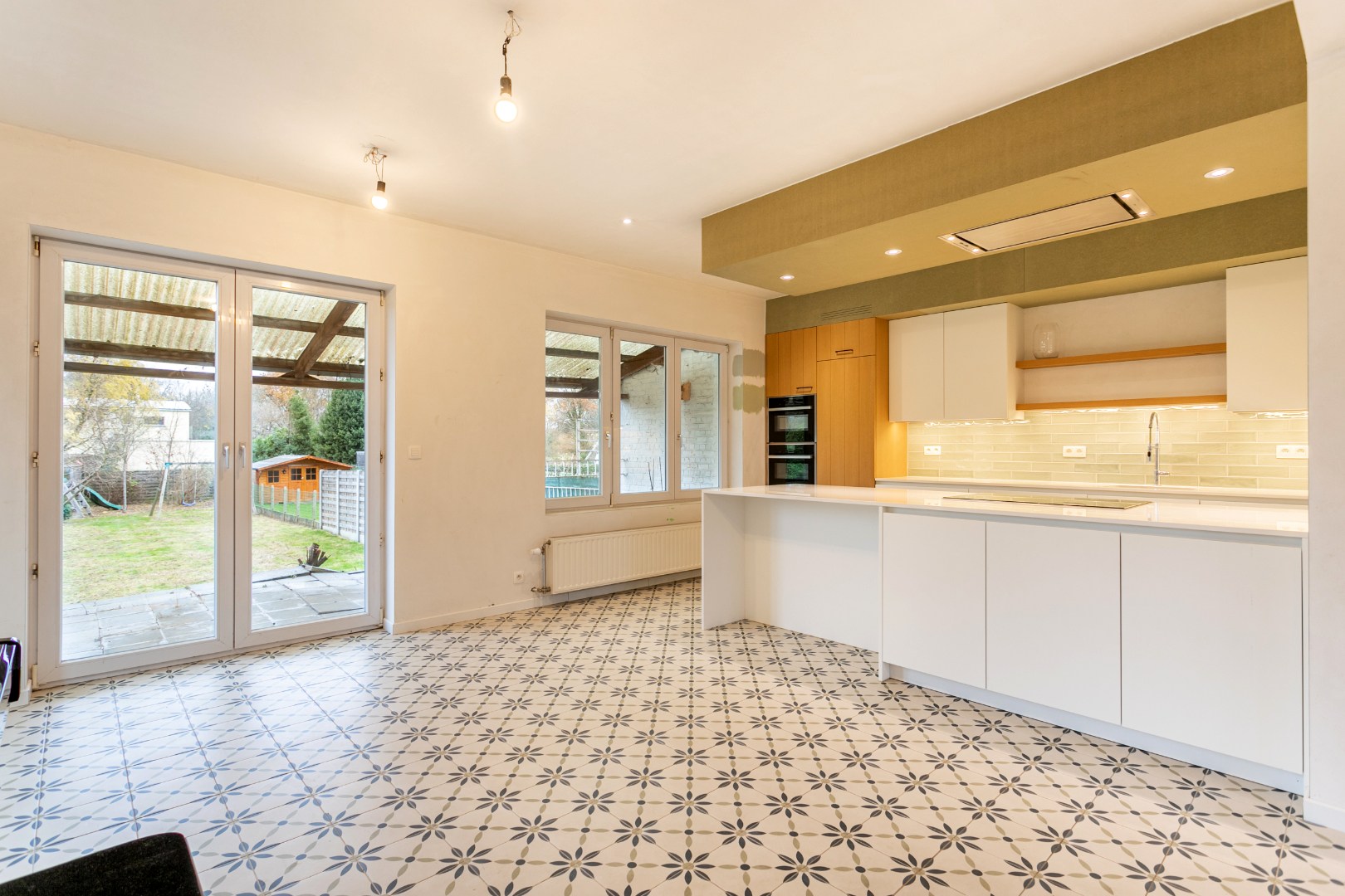 Instapklare woning met 4 slpk op perceel van 5a 45ca 