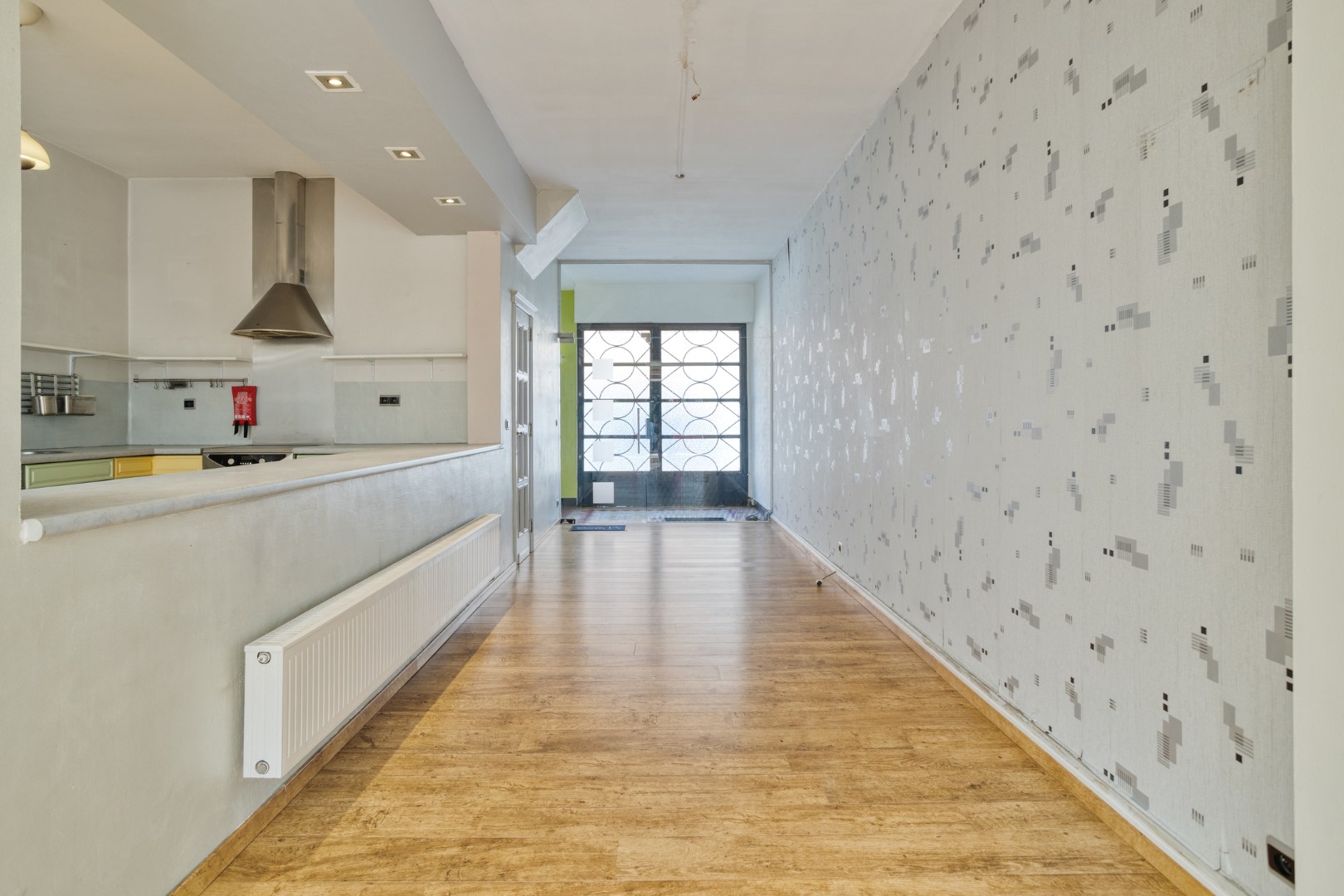 Centraal gelegen ruime woning met 4 slaapkamers en tuin te Tienen - EPC 222Kwh/m² 