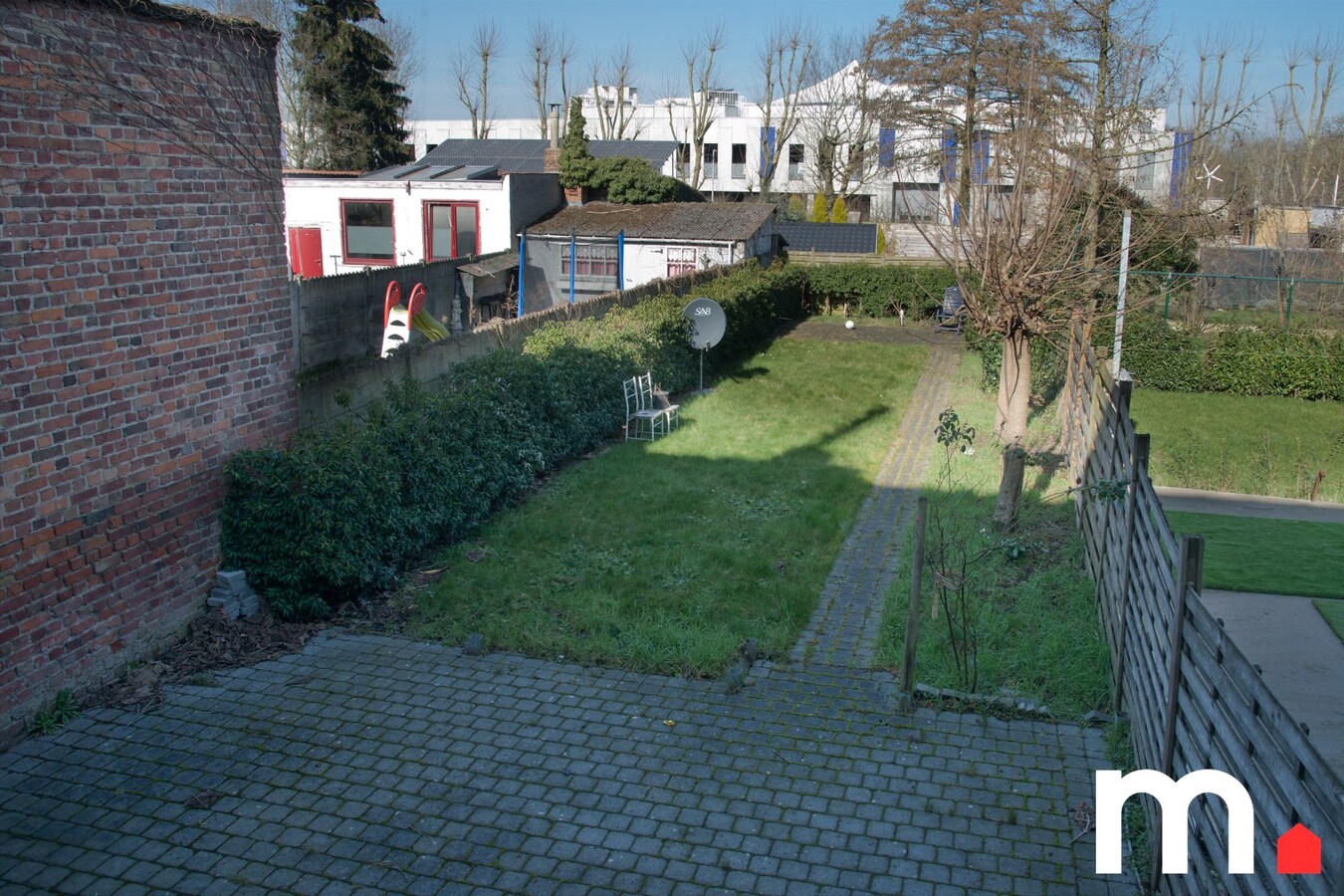 Unieke woning te Kortrijk met zonnige aangelegde tuin, Garage en 4 ruime slaapkamers! 