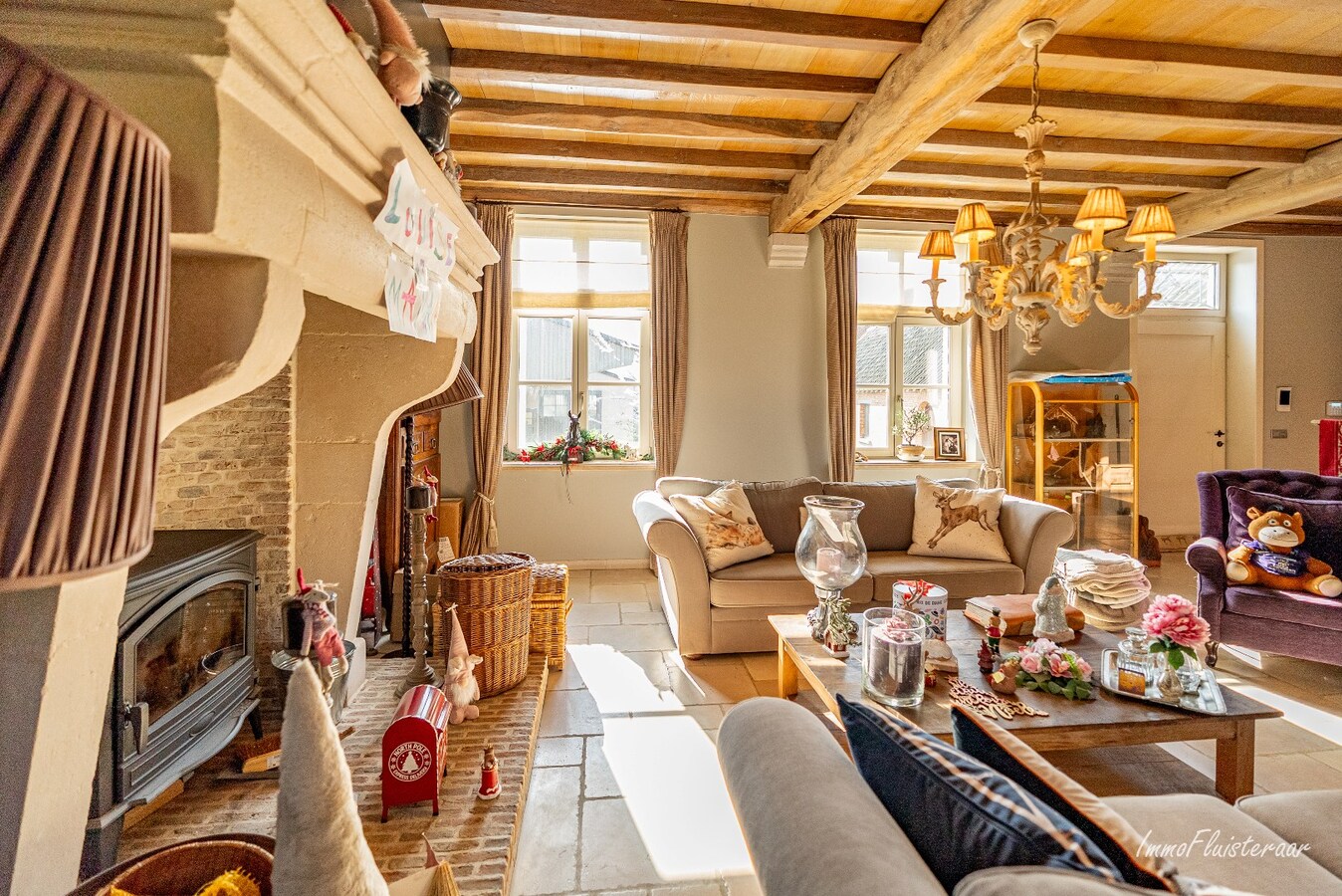 Uitzonderlijke woning met paardenaccommodatie, binnen- en buitenpiste op ca. 9,4 ha te Haacht 