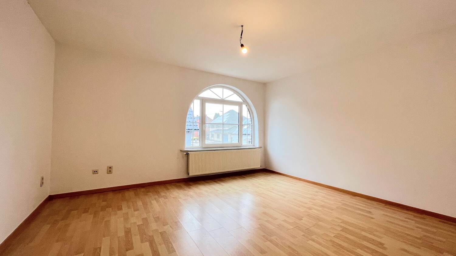 Riante, gerenoveerde woning op perceel van 1020 m² op toplocatie 