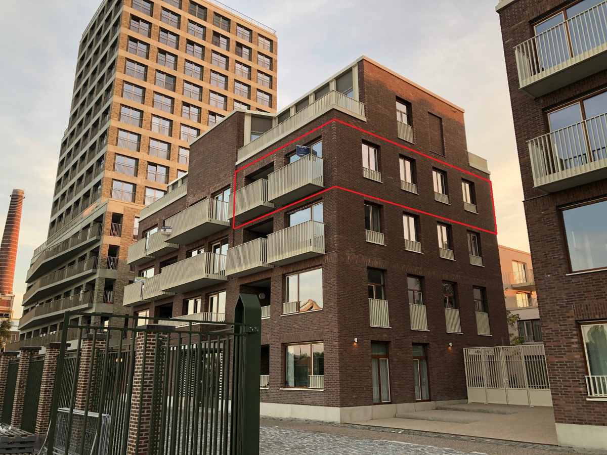 Luxueus wonen met unieke skyline én zicht op 't water. 