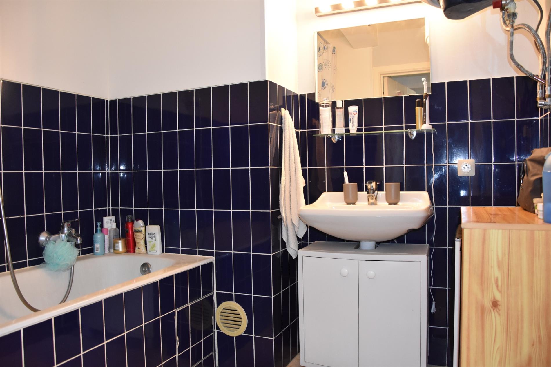 Ruim en luchtig appartement met 3 kamers en garage 