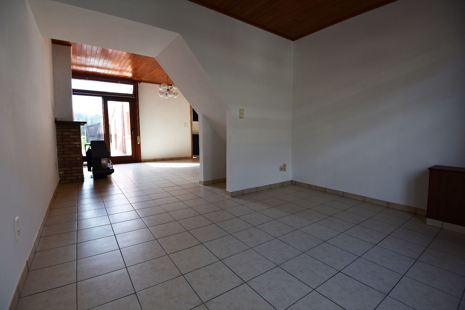 Charmante rijwoning met tuintje te centrum Eeklo 