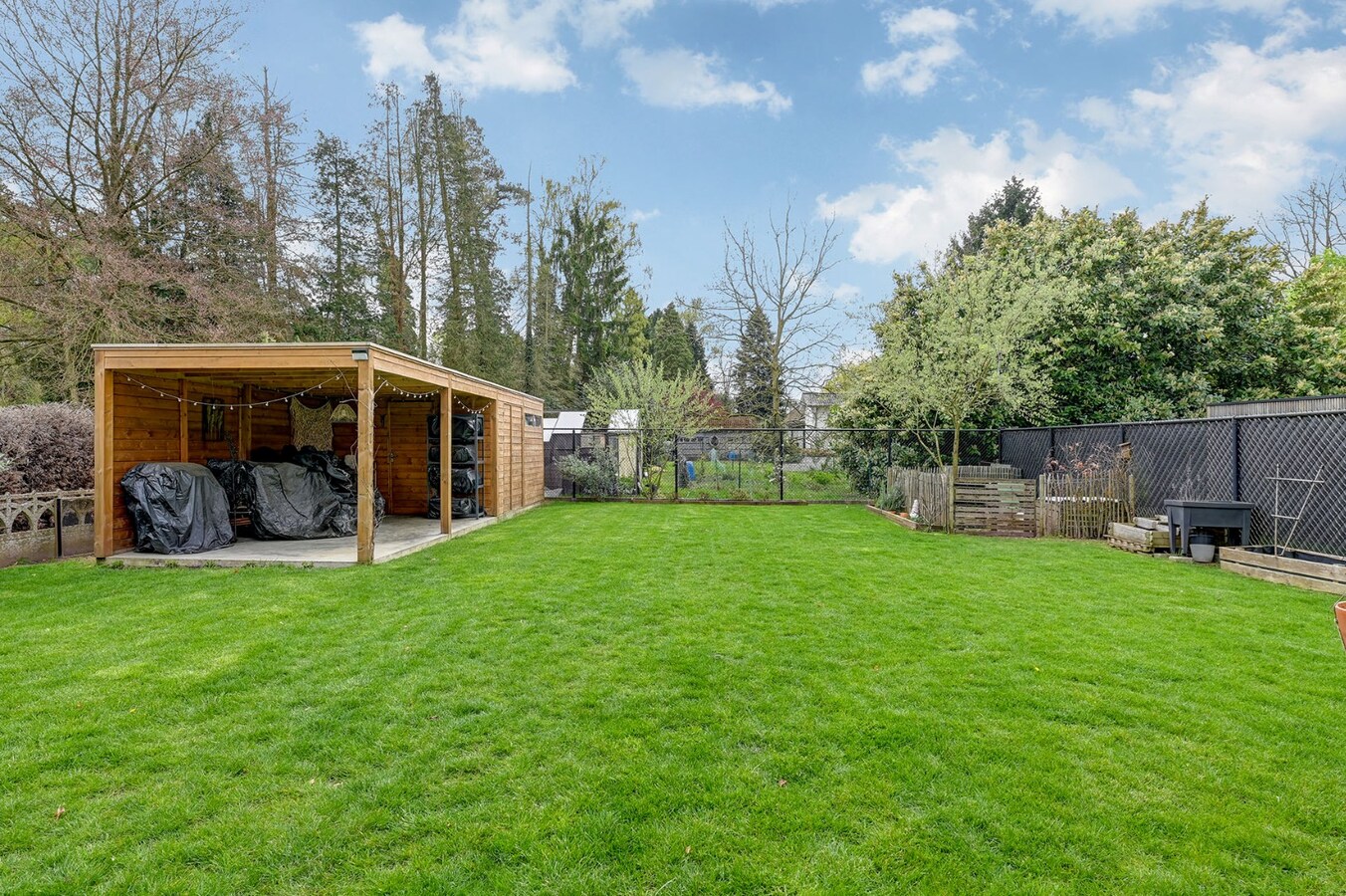 Energiezuinig instapklaar huis met 3 slaapkamers 