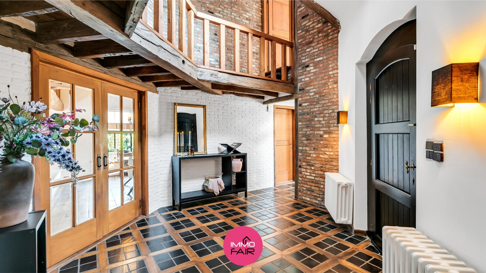 Exclusieve, karaktervolle villa met authentieke elementen in rustige, bosrijke omgeving 