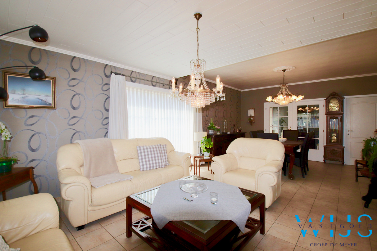 Prachtige alleenstaande woning op een aangenaam perceel van 1060m² in Doornzele ! 