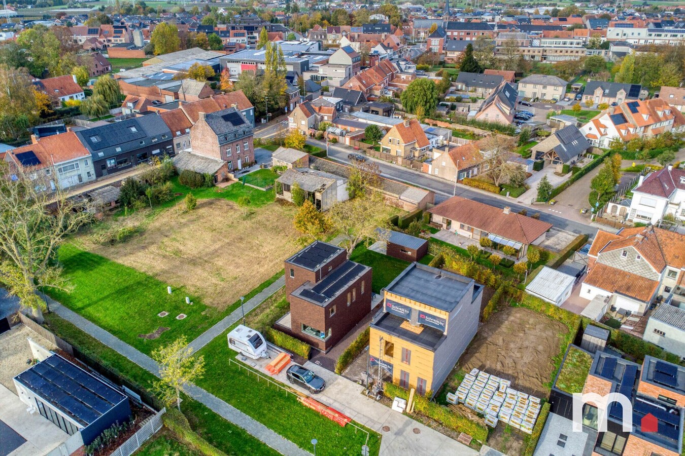 Unieke Villa te Lendelede met 5 slaapkamers met hoogwaardige afwerking ! 