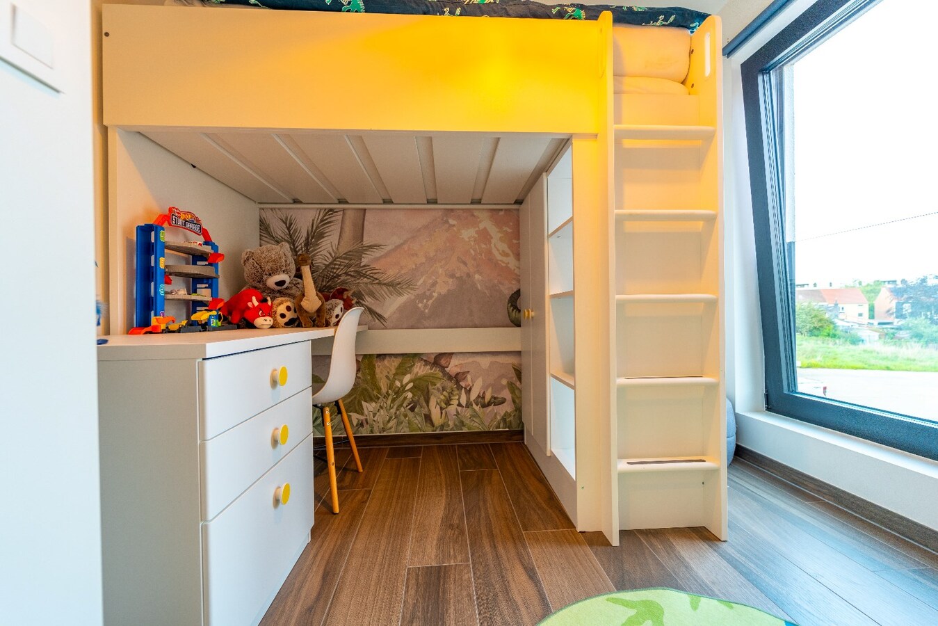 Prachtige villa met tuin, terras &amp; garage in Hasselt - 3 slaapkamers, bouwjaar 2019. 