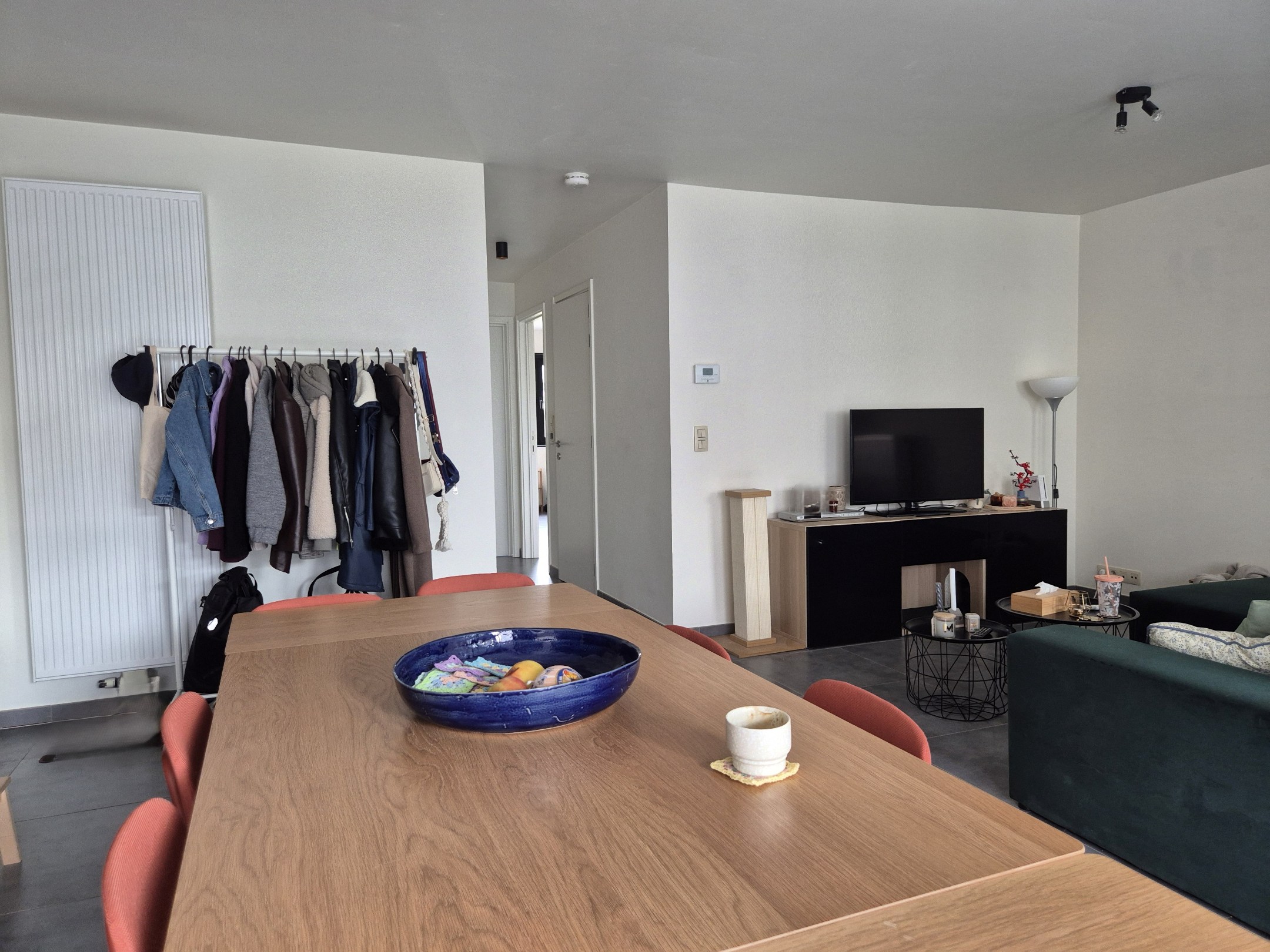 Appartement  met 2 slaapkamers, terras en parkeerplaats 