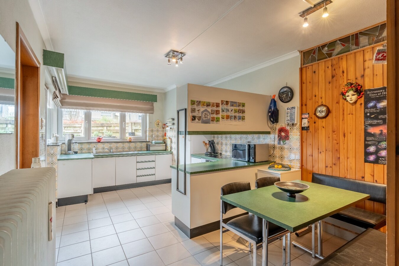 Ruime woning met tuin, garage en 3 slaapkamers. 