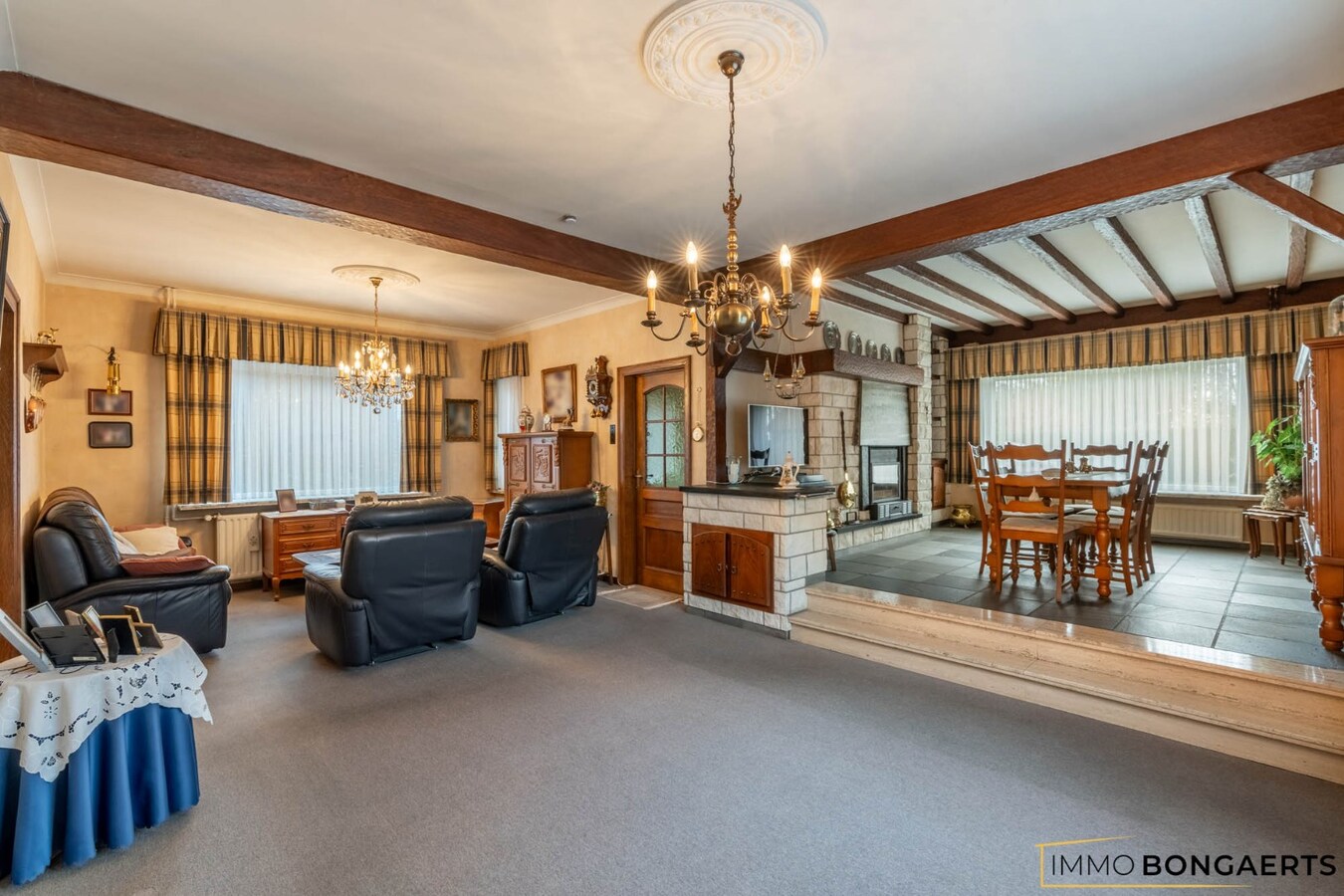 Ruime woning met tuin, garage en 3 slaapkamers in Oudsbergen . 