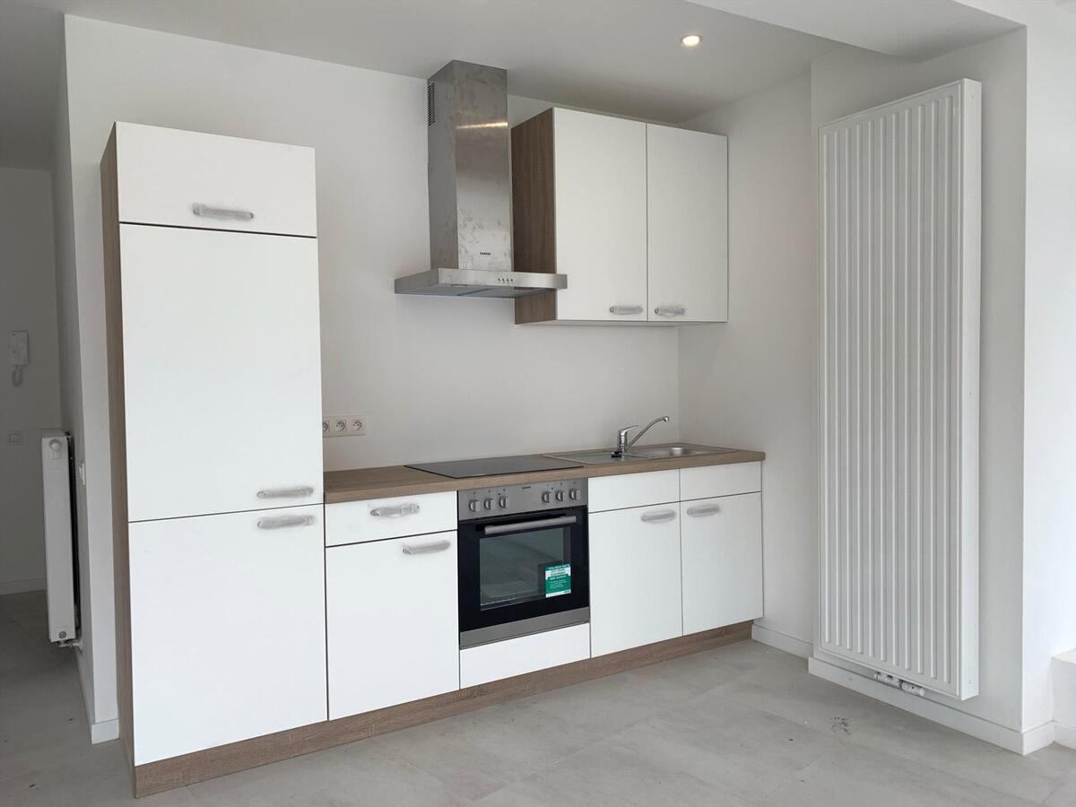 UNIEK GELIJKVLOERS APPARTEMENT IN MAGNIFIEKE WOONRESIDENTIE PAL IN CENTRUM OOSTENDE 