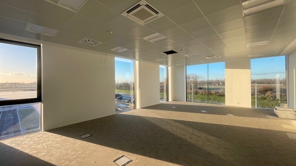 Logistieke loodsen te huur in Green Logistics te Zeebrugge