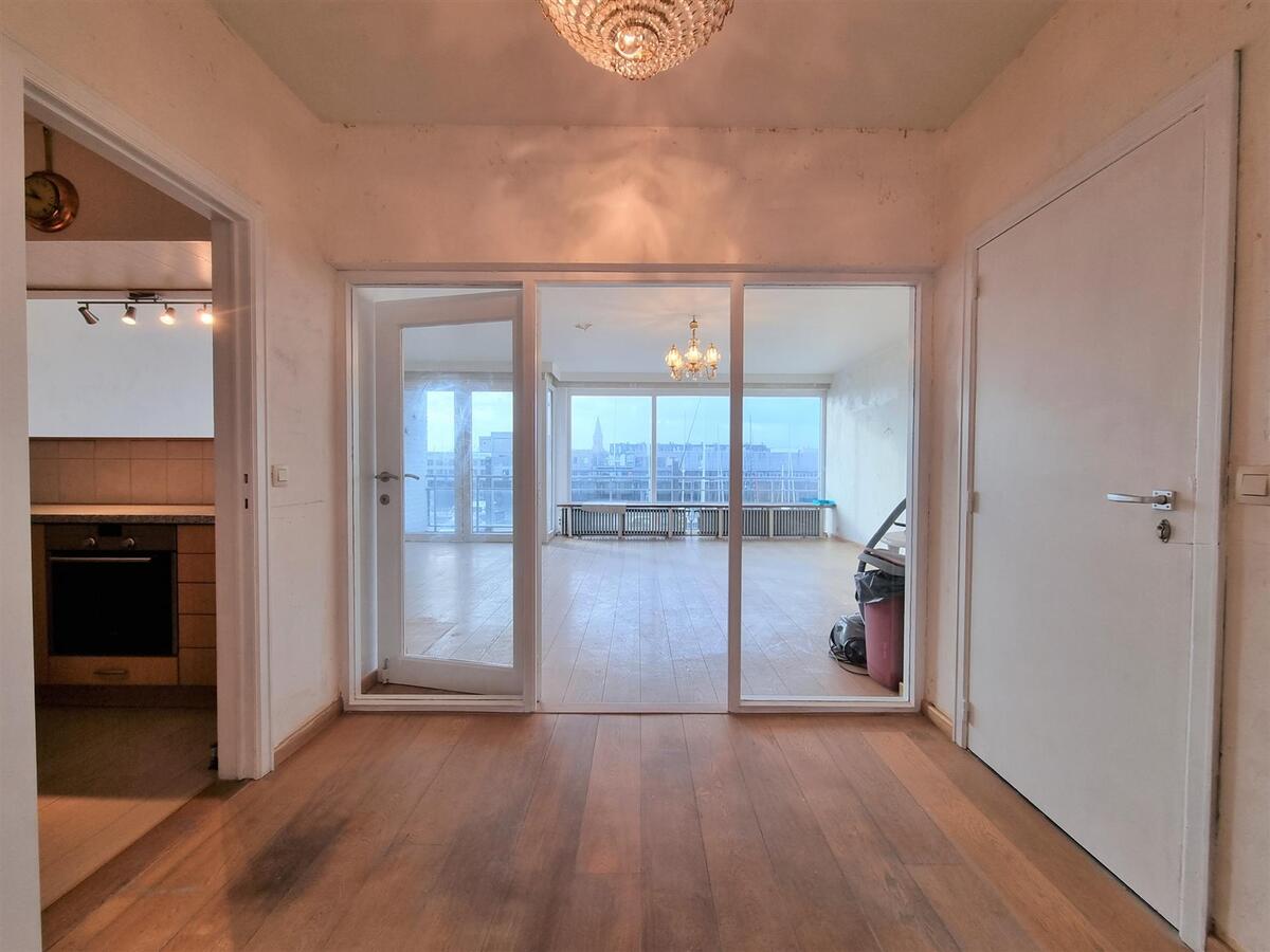 Zeer ruim, op te frissen appartement van 118m² met prachtige zichten - Zeebrugge 