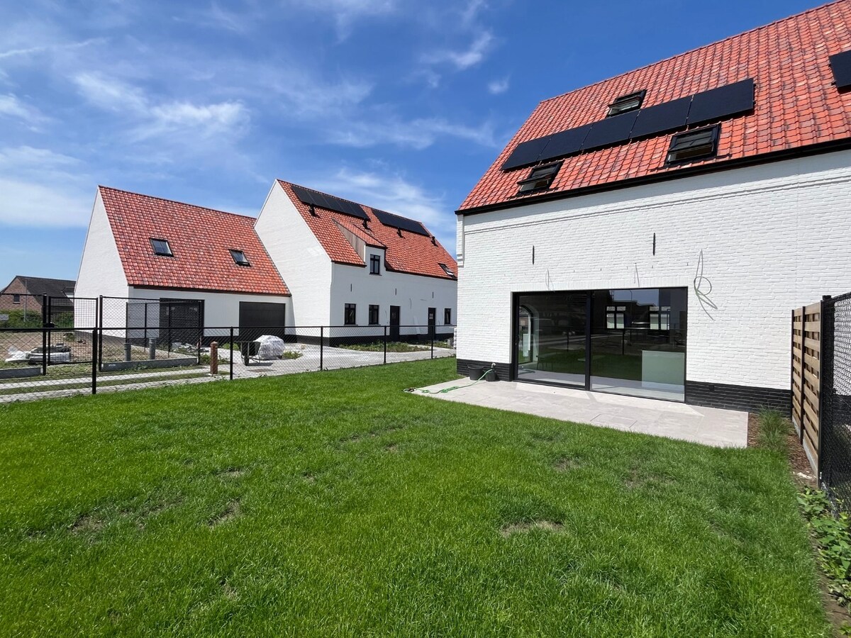 Nieuwbouwwoning in hoevestijl 