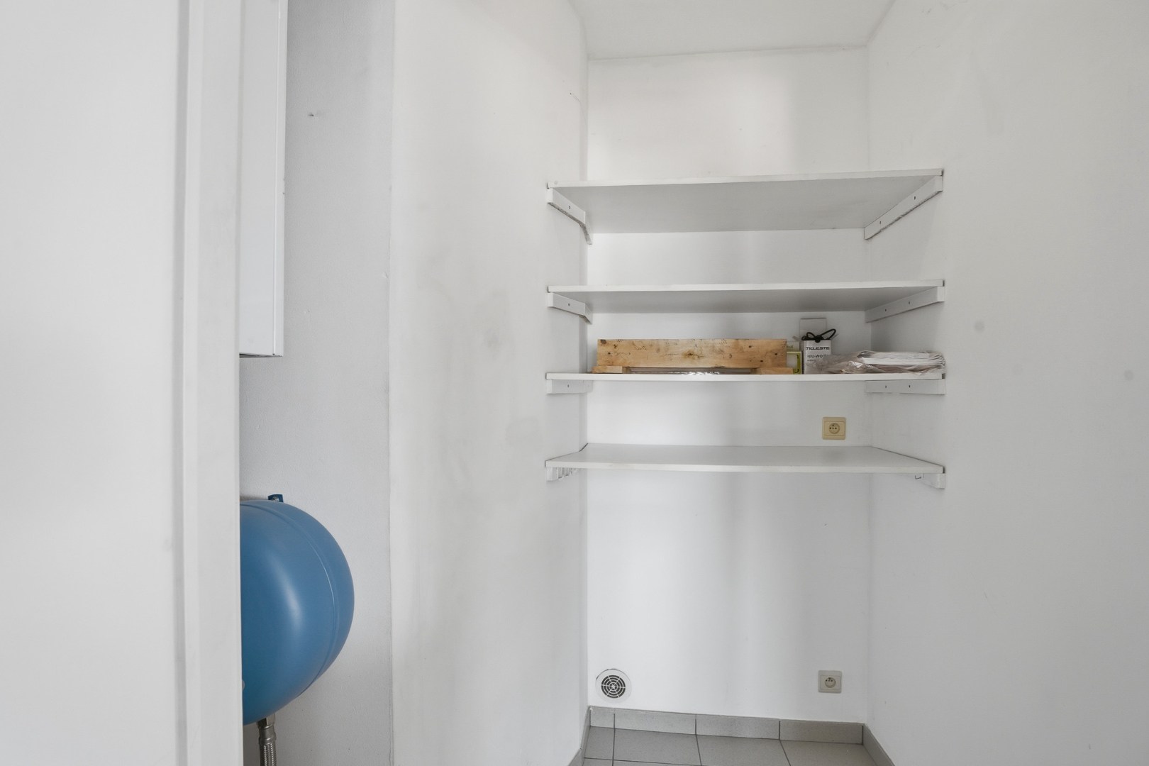 Instapklaar appartement met 2 slaapkamers te Eernegem 