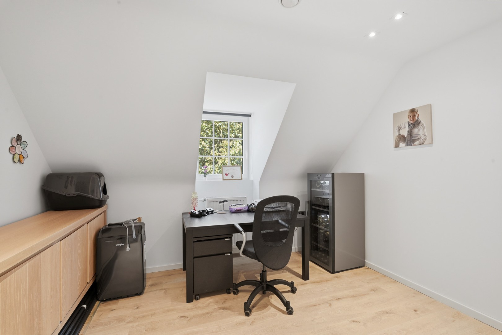 Moderne halfopen bebouwing met zonnige tuin en hoogwaardige afwerking 