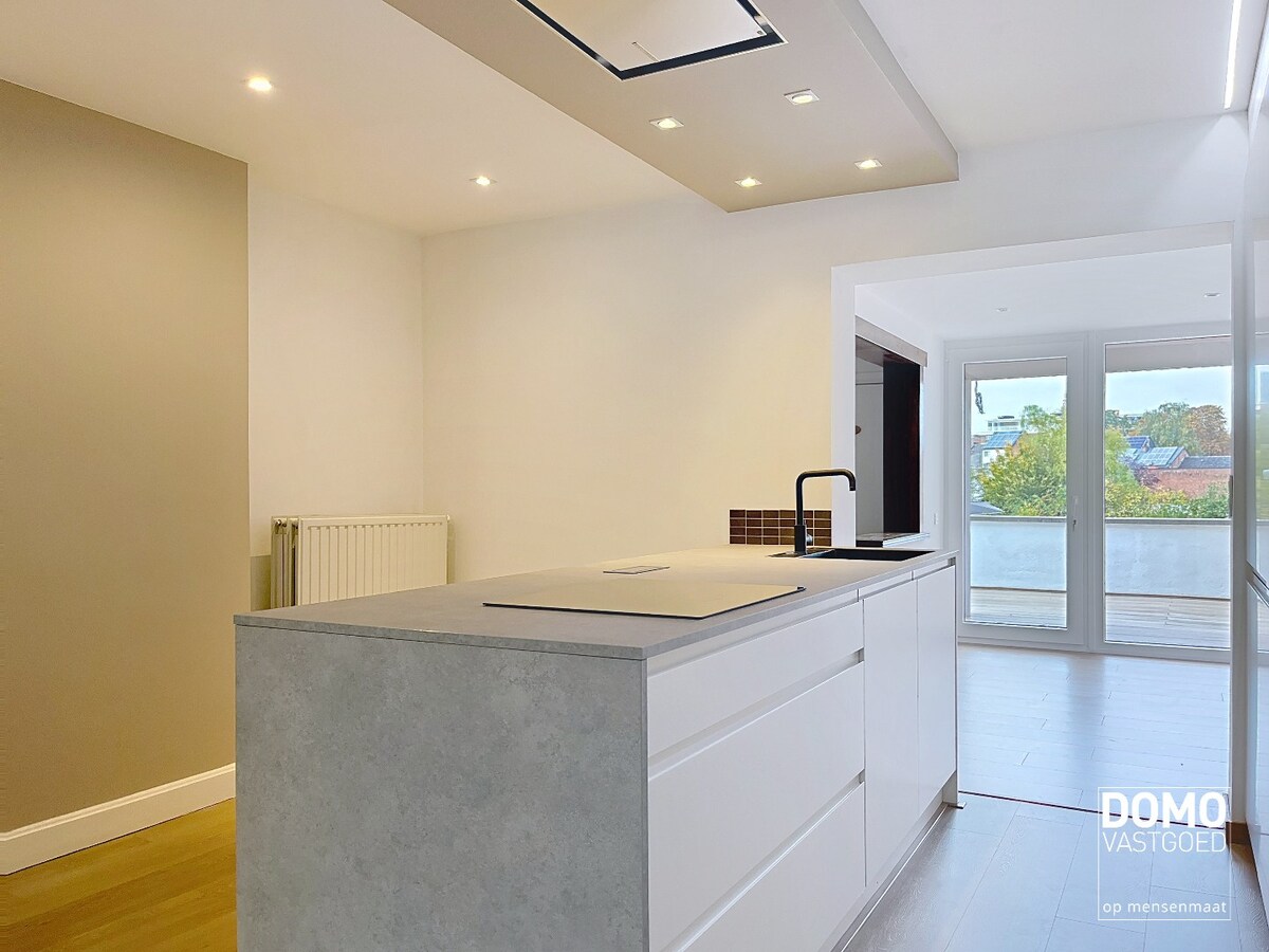 RECENT GERENOVEERDE WONING TE HUUR OP WANDELAFSTAND VAN HET CENTRUM VAN HASSELT 