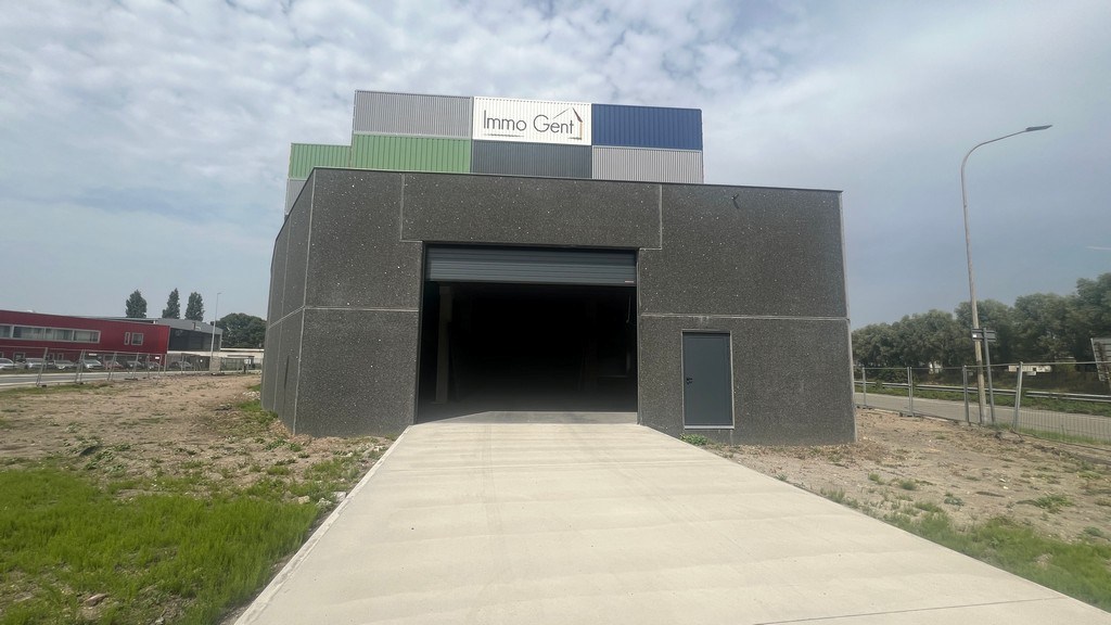 Nieuwbouw magazijnen te huur in de Pantserschipstraat in Gent