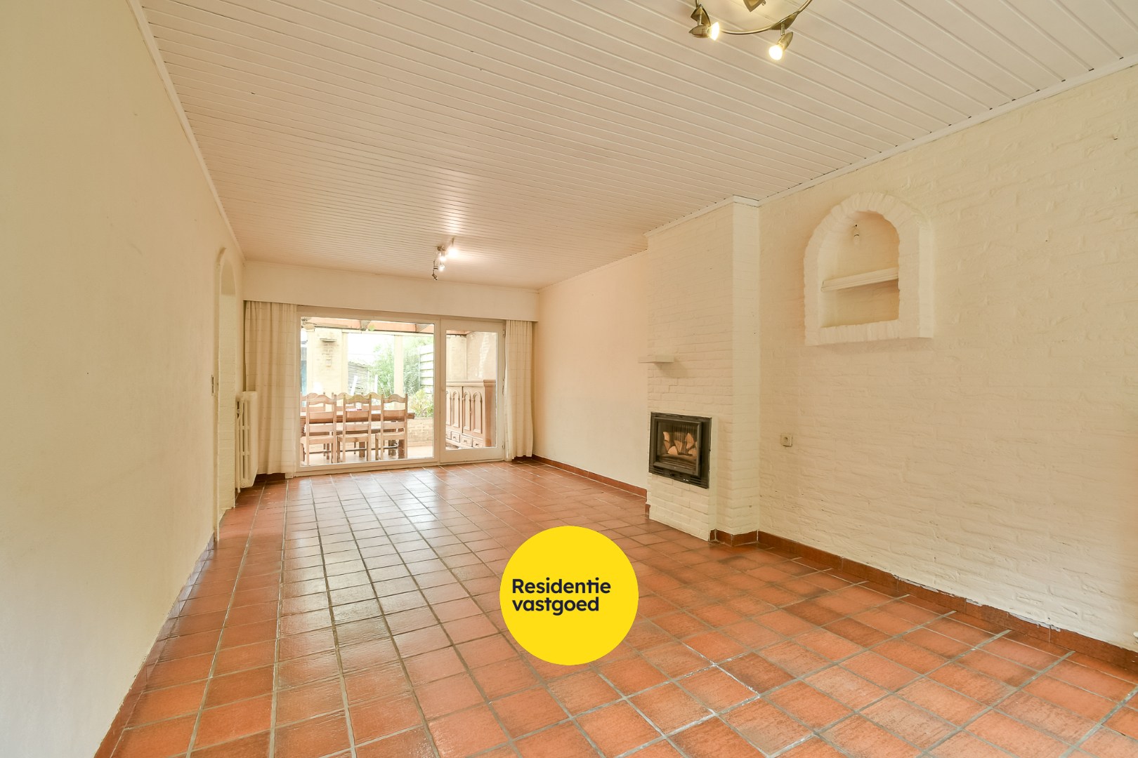 Te renoveren woning langs het Nieuwenhovebos! 