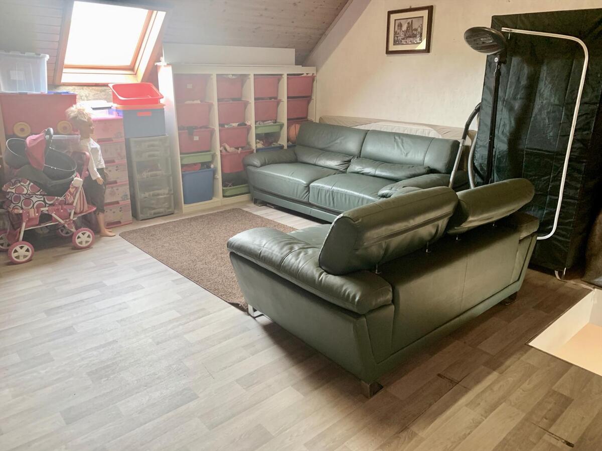 KNAP GERENOVEERDE STADSWONING MET TUIN TE BREDENE 