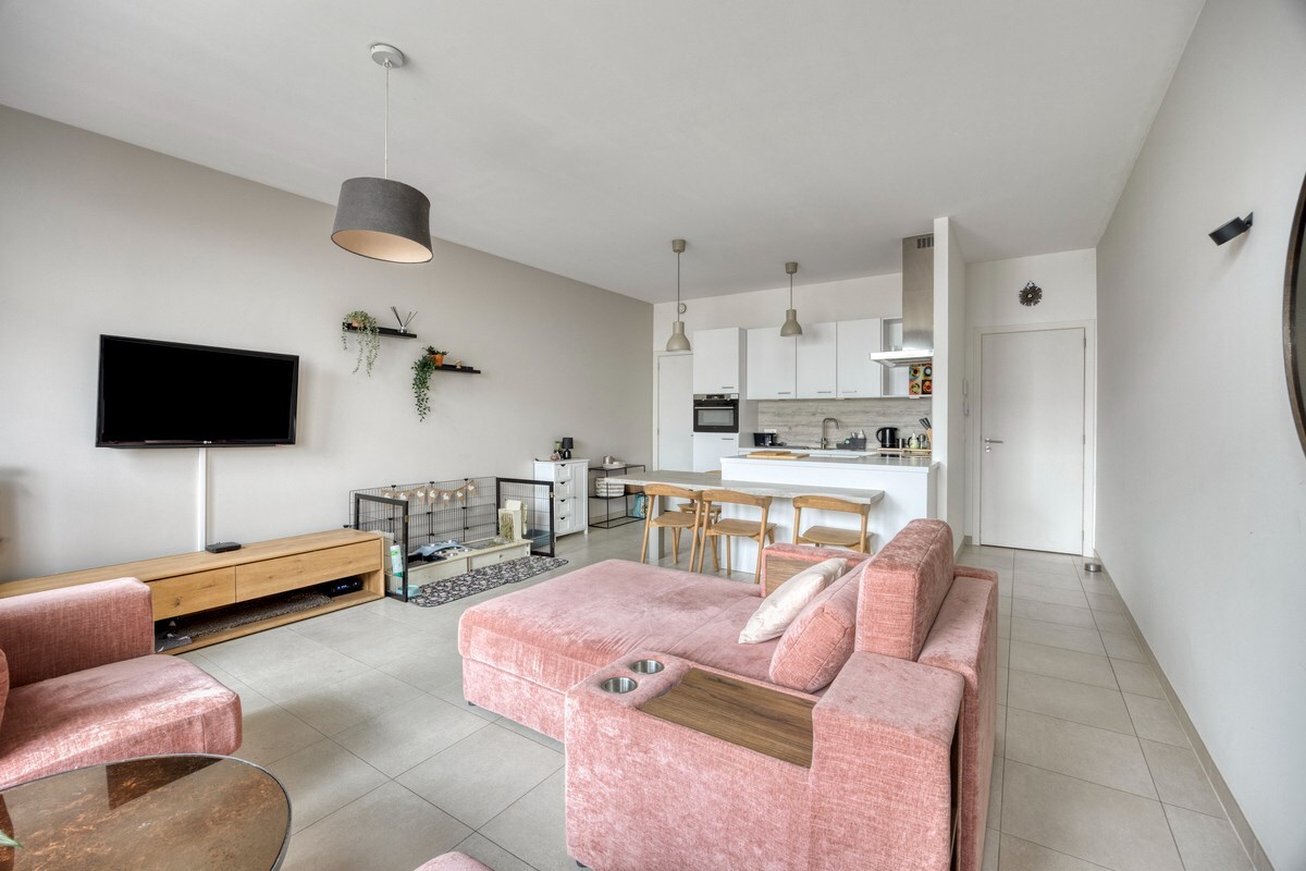 Modern appartement met terras in Evere - label B+ 