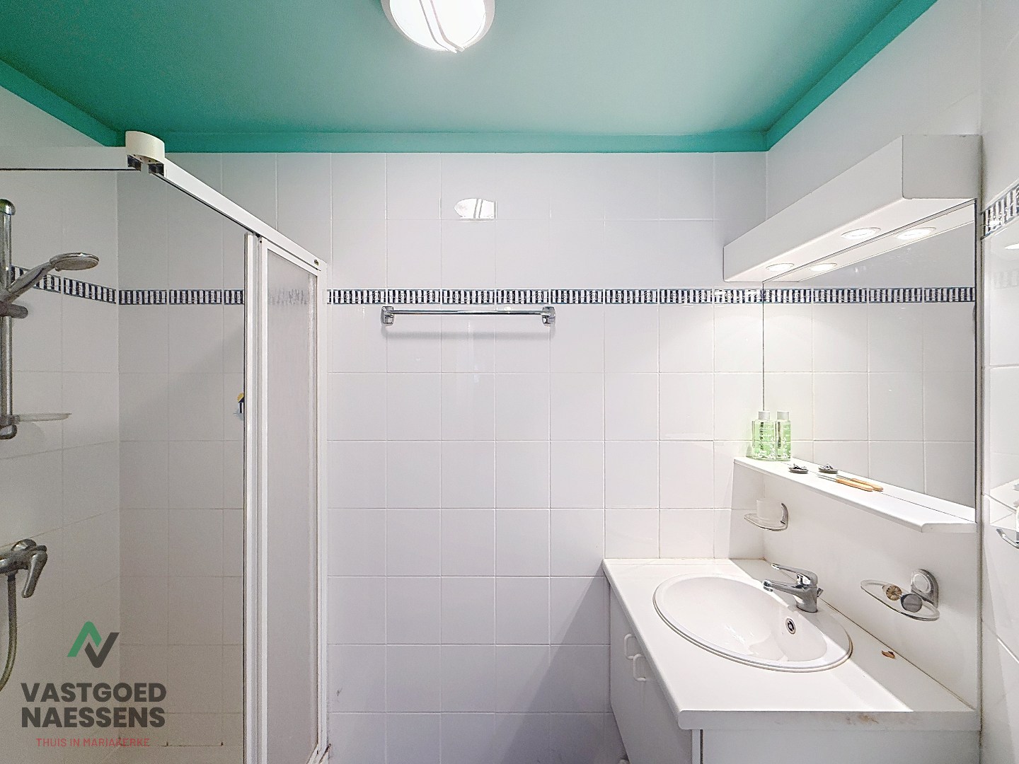 INSTAPKLAAR 1 SLPK APP MET ZICHT OP ZEE 