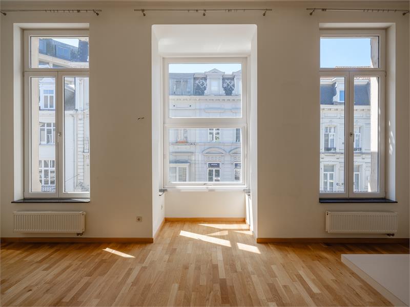 Riant appartement met luxe afwerking op top locatie 