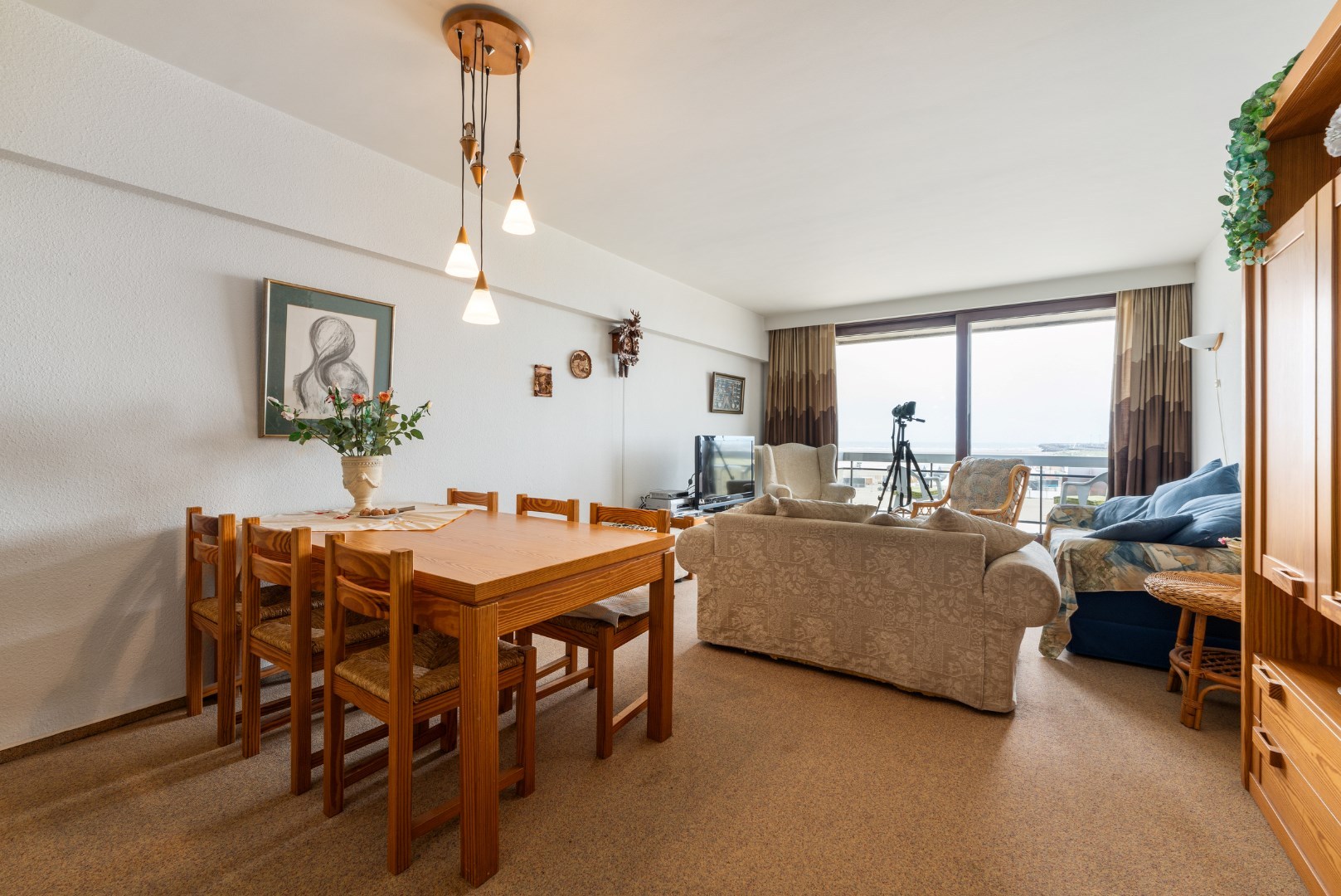 Ruim appartement met 2 slaapkamer op de Zeedijk 