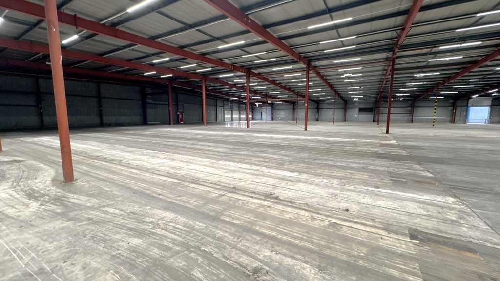 Magazijnen te huur vlakbij E19 in Kontich