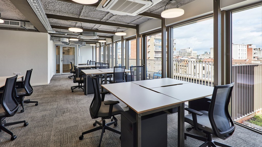 Instapklare kantoorplateaus te huur in Clockwise Antwerpen