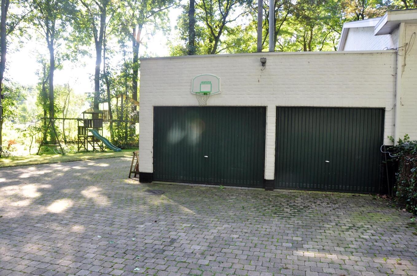Residentieel gelegen villa op prachtig domein van 4758m² 