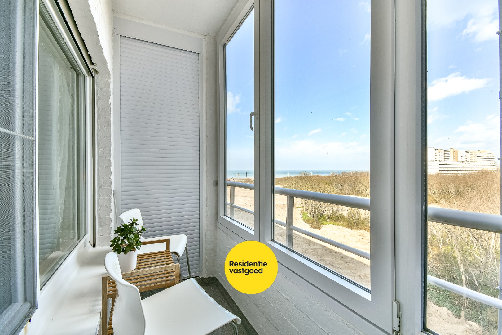 Instapklaar twee-slaapkamer-appartement op mooie locatie 