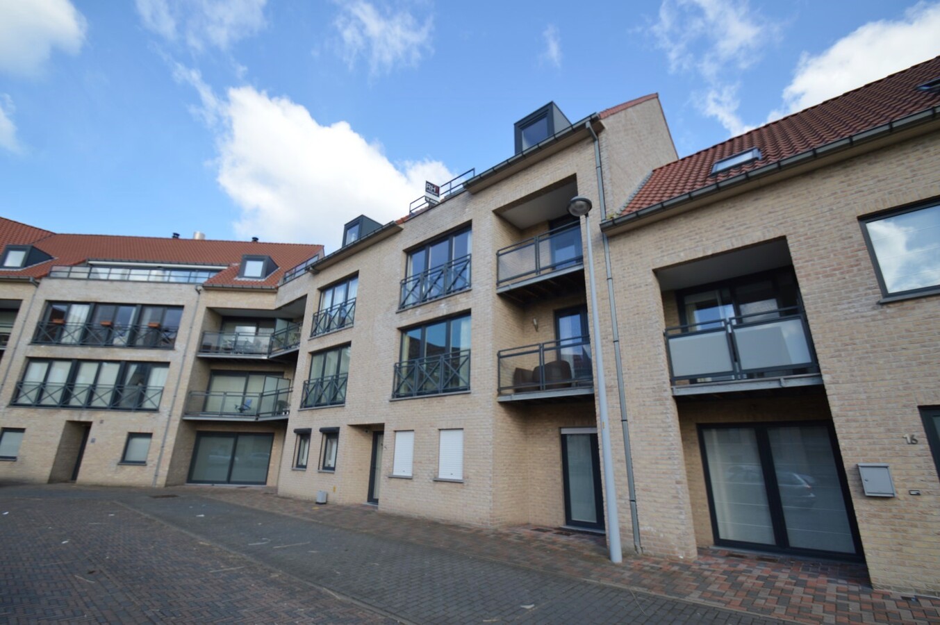 Knap, praktisch ingedeeld appartement - Lissewege 