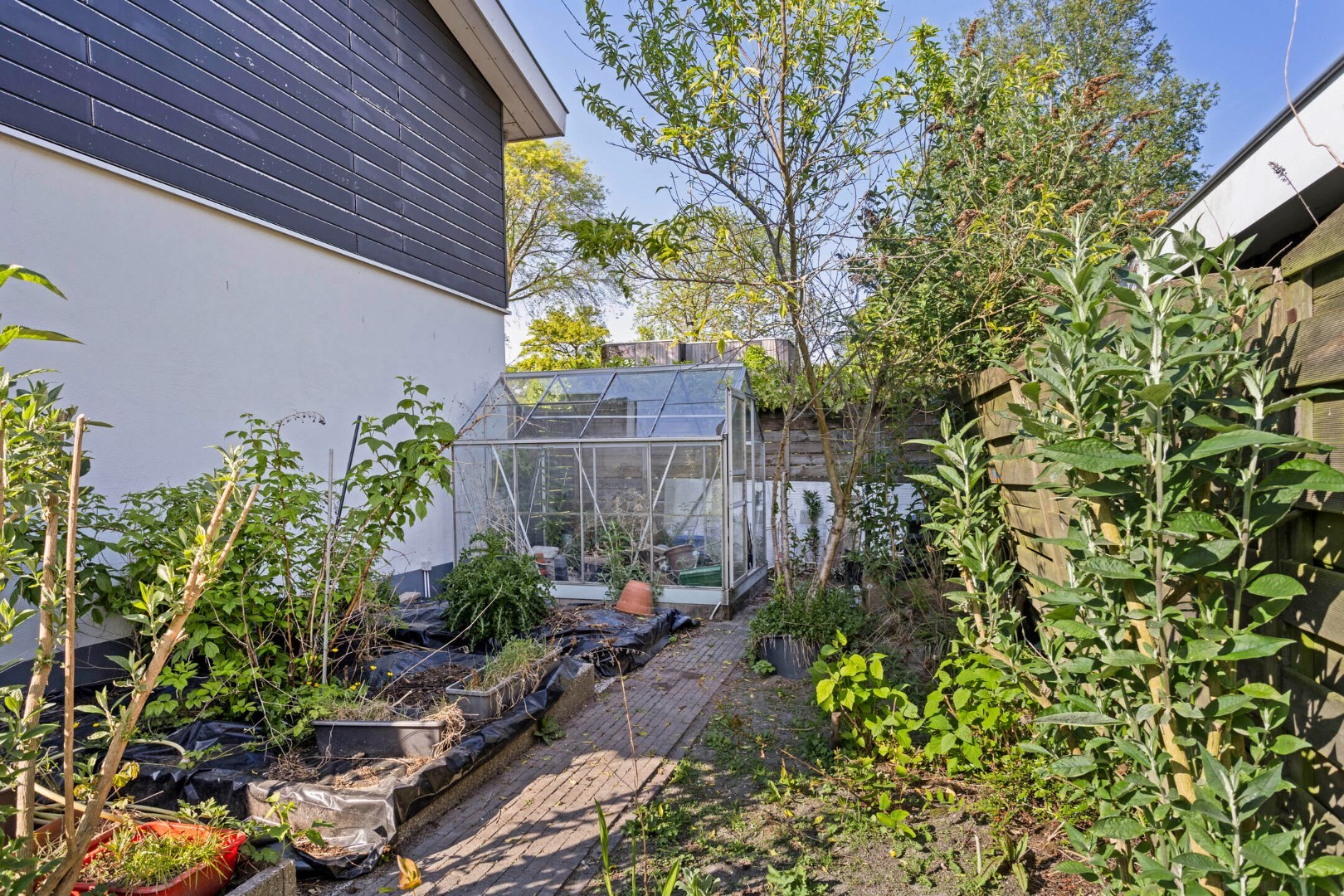 Wonen aan het water – Royale vrijstaande villa op steenworp afstand van het Veerse Meer. 