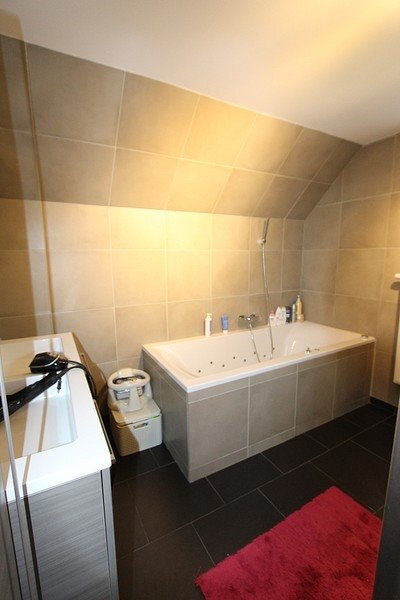 Alleenstaande woning met 3 slaapkamers te Handzame 