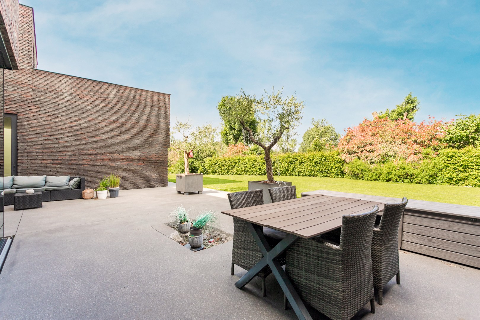 Unieke villa met 5 slpk. in het landelijke Pajottegem 